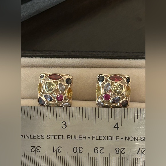 14kt Yellow Gold Earrings - Picture 5 of 5